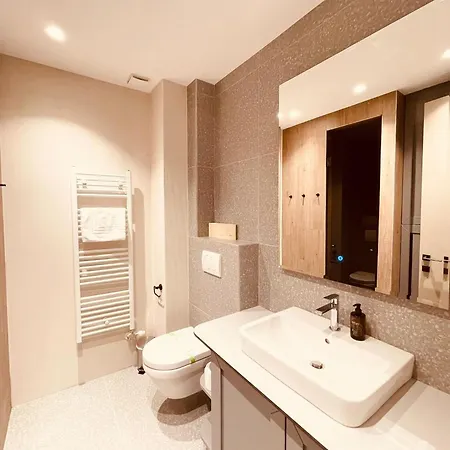 206 Apartment